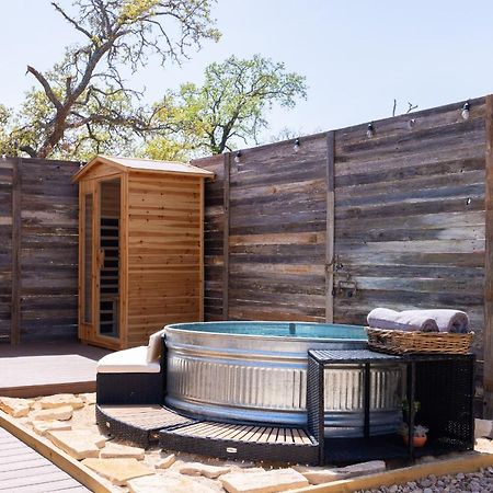 Romantic Tiny Luxury Retreat W Heated Pool, Sauna N Outdoor Shower In Wimberley 10 Acres Villa Dış mekan fotoğraf