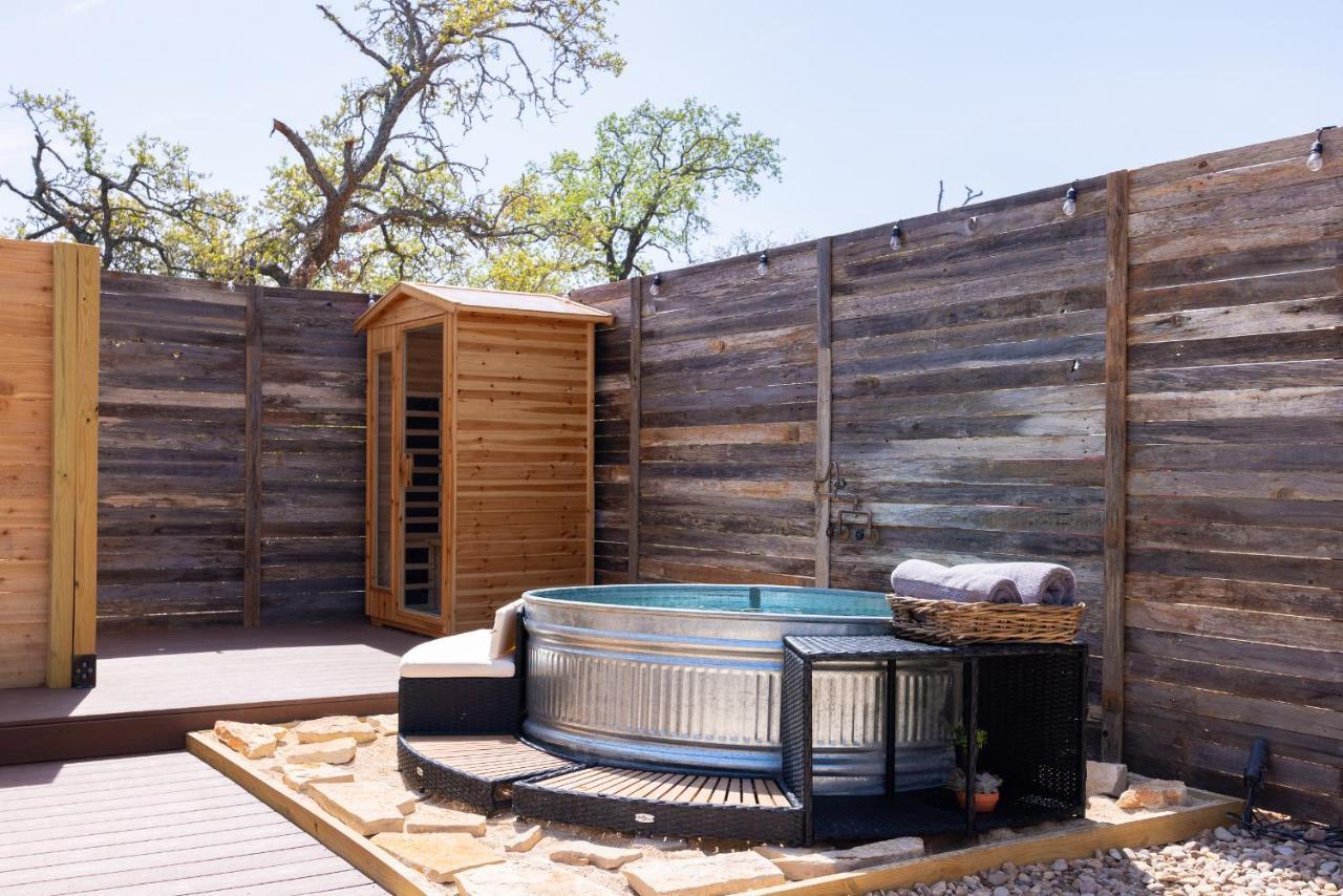 Romantic Tiny Luxury Retreat W Heated Pool, Sauna N Outdoor Shower In Wimberley 10 Acres Villa Dış mekan fotoğraf