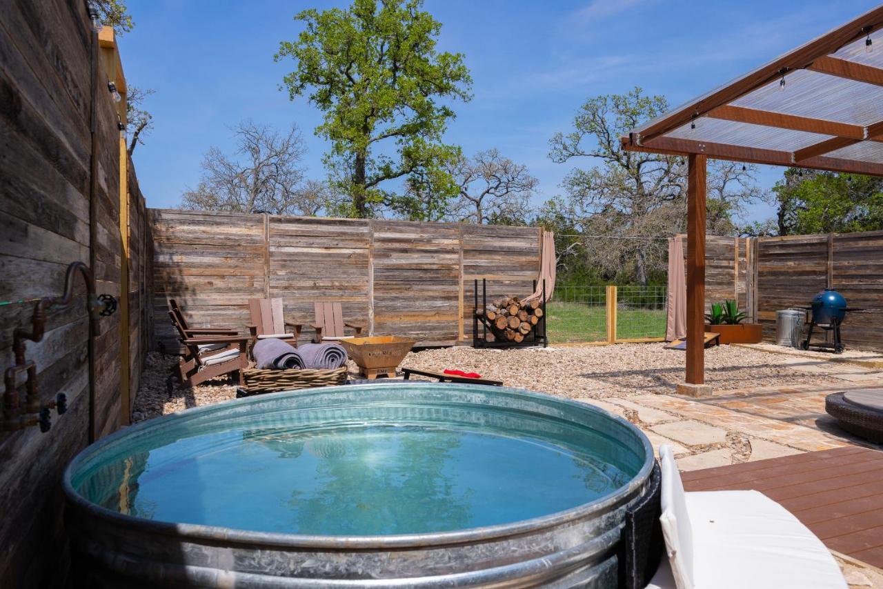 Romantic Tiny Luxury Retreat W Heated Pool, Sauna N Outdoor Shower In Wimberley 10 Acres Villa Dış mekan fotoğraf