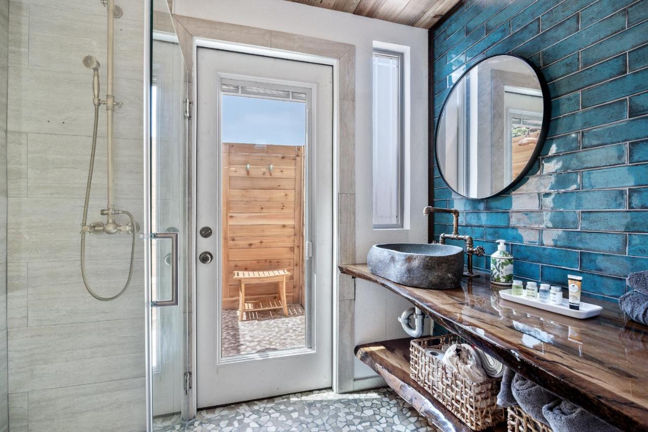 Romantic Tiny Luxury Retreat W Heated Pool, Sauna N Outdoor Shower In Wimberley 10 Acres Dış mekan fotoğraf