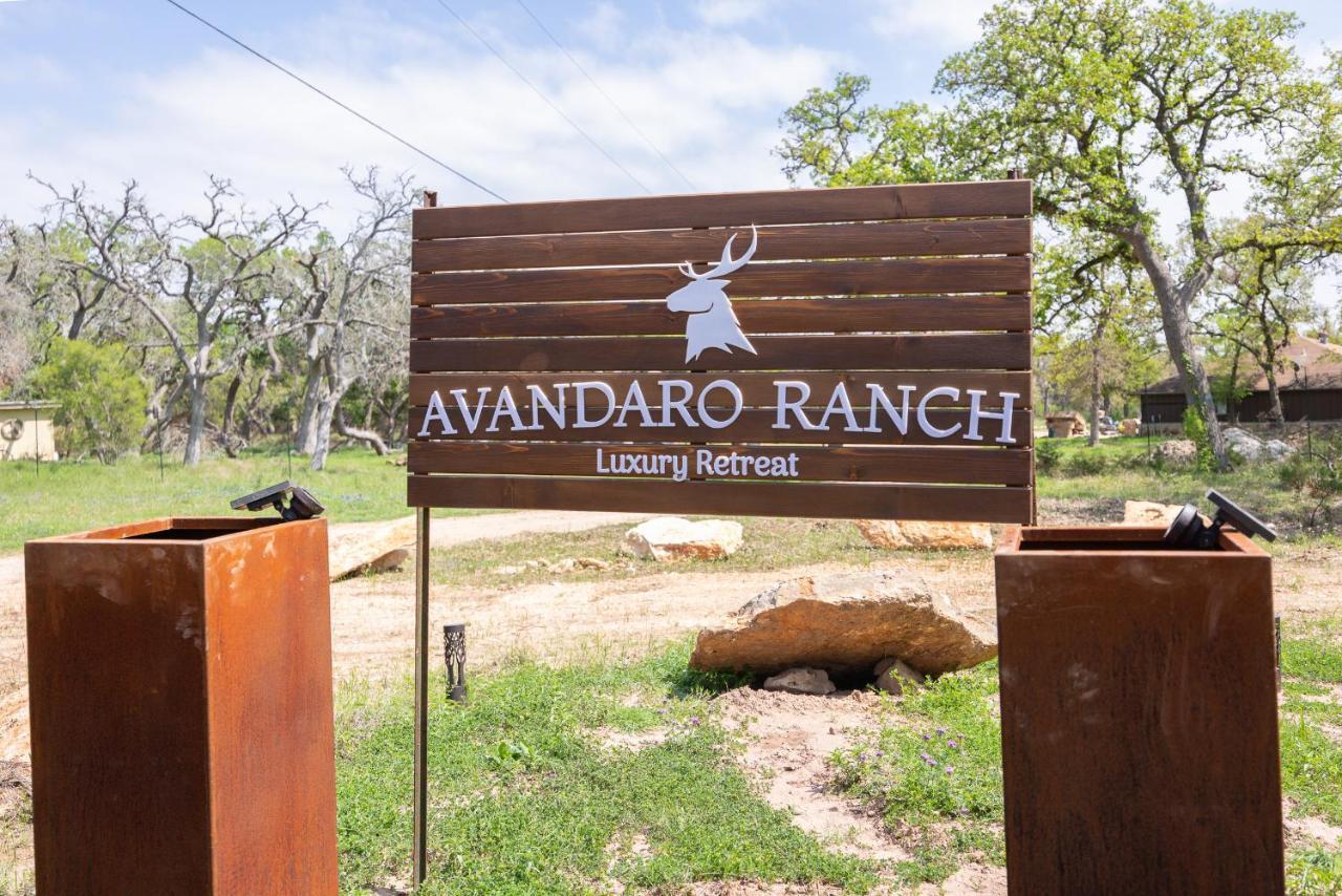 Romantic Tiny Luxury Retreat W Heated Pool, Sauna N Outdoor Shower In Wimberley 10 Acres Dış mekan fotoğraf