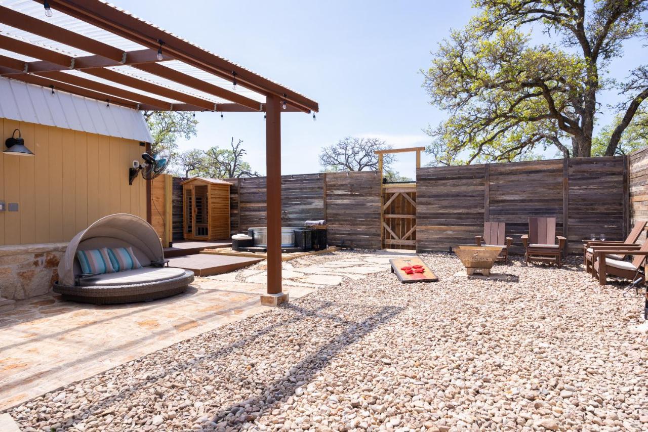 Romantic Tiny Luxury Retreat W Heated Pool, Sauna N Outdoor Shower In Wimberley 10 Acres Dış mekan fotoğraf