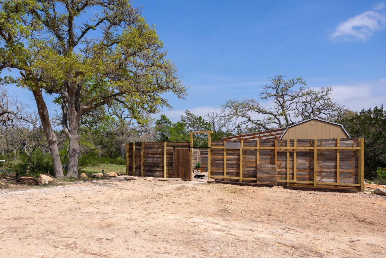 Romantic Tiny Luxury Retreat W Heated Pool, Sauna N Outdoor Shower In Wimberley 10 Acres Villa Dış mekan fotoğraf